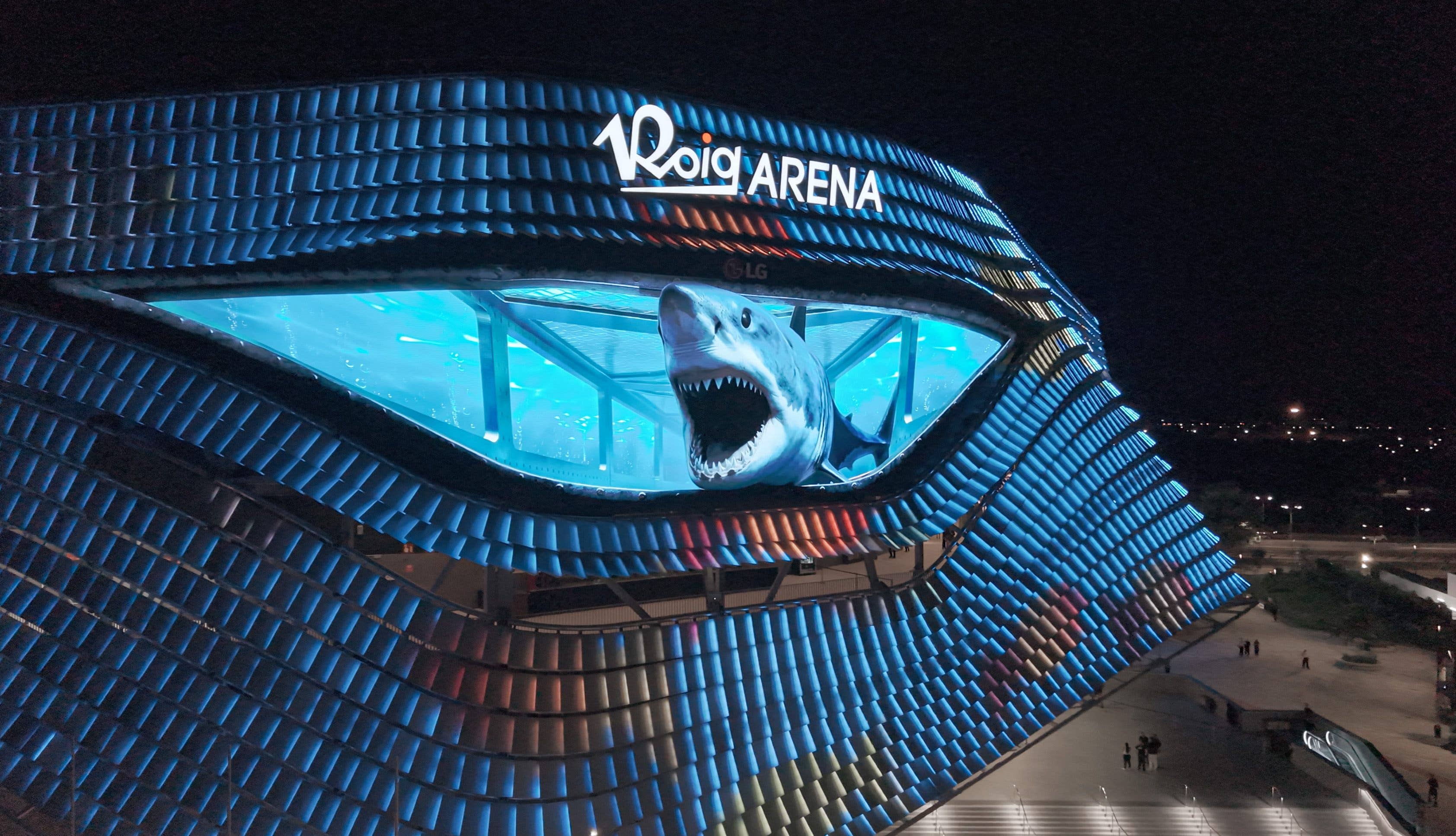 Roig Arena renueva sus creaciones audiovisuales con un espectáculo de luz y arte digital que rinde homenaje a Valencia