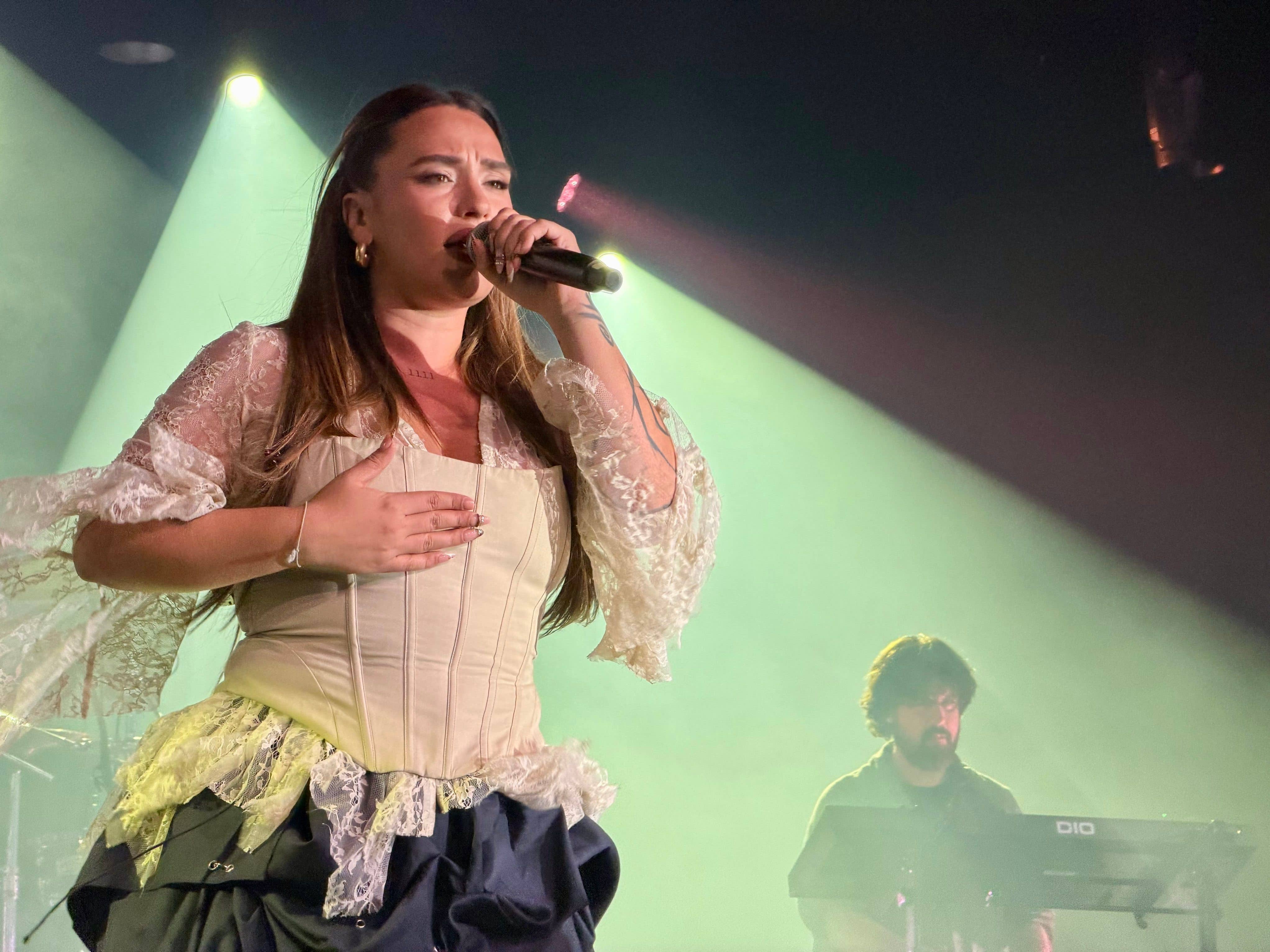 Lia Kali reúne a 1.700 personas en la Sala Auditorio Roig Arena