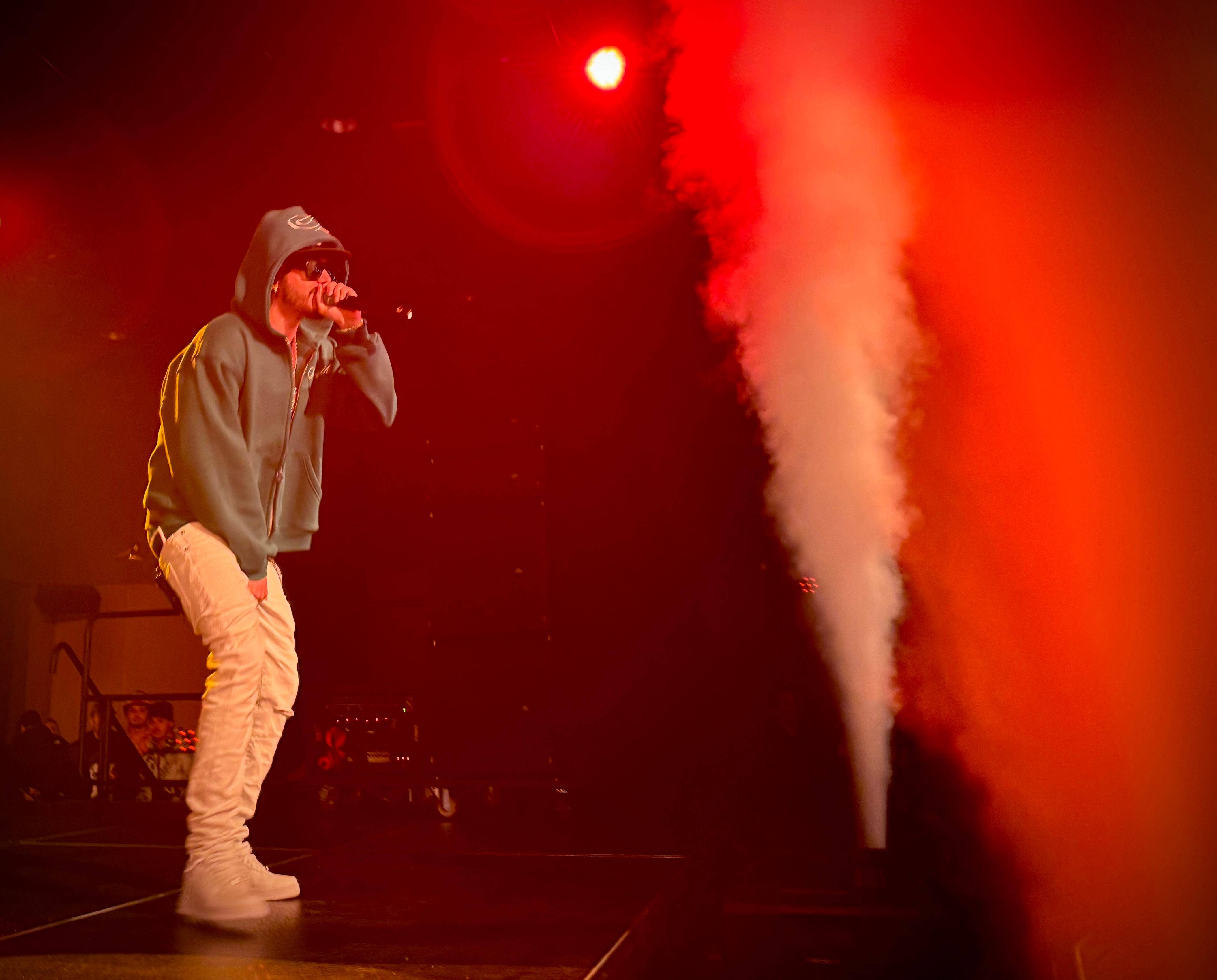 Clarent Triumphs at the Roig Arena Auditorium with his High‑Energy Live Show