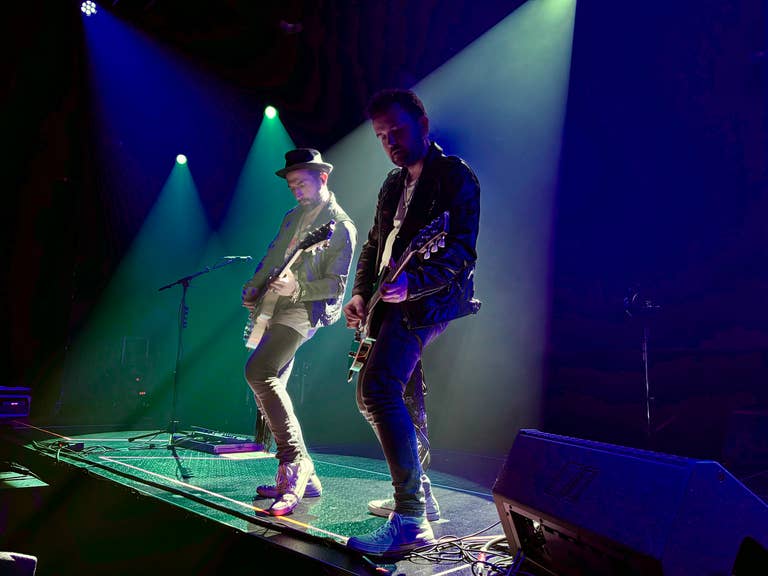 Concierto Benito Kamelas y La Fuga