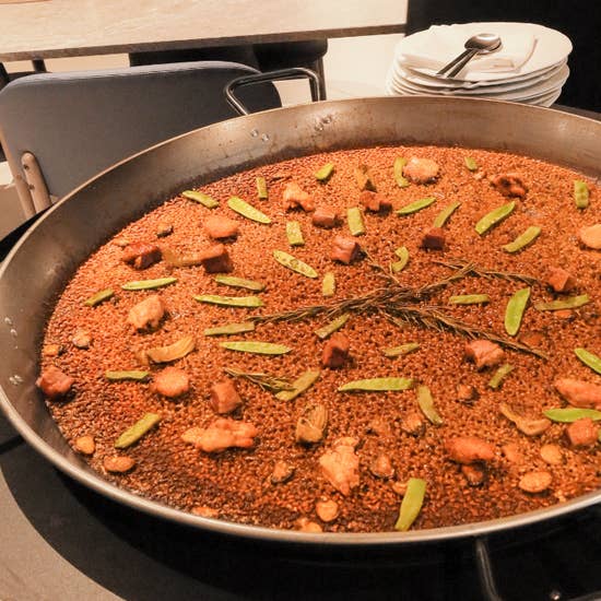 Paella valenciana deshuesada